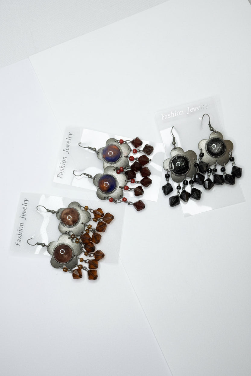 Vintage-Inspired Dangle Earrings – Beaded Statement Floral Design